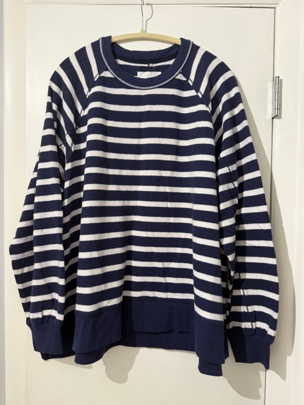 aerie Navy and White East West Crew Sweatshirt Striped Crewneck Pullover Size L - Picture 3 of 7